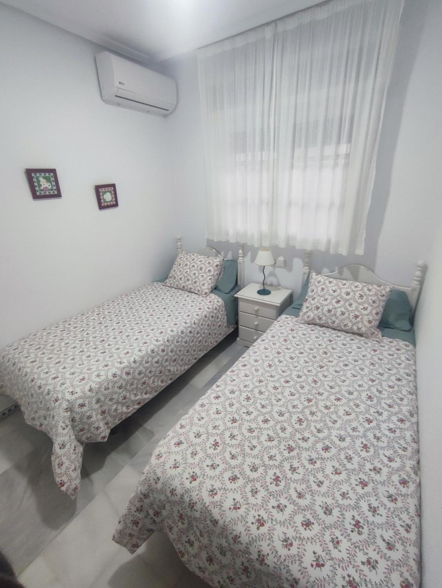Apartamento Pinar Del Atlantico La Barrosa Chiclana de la Frontera Eksteriør billede